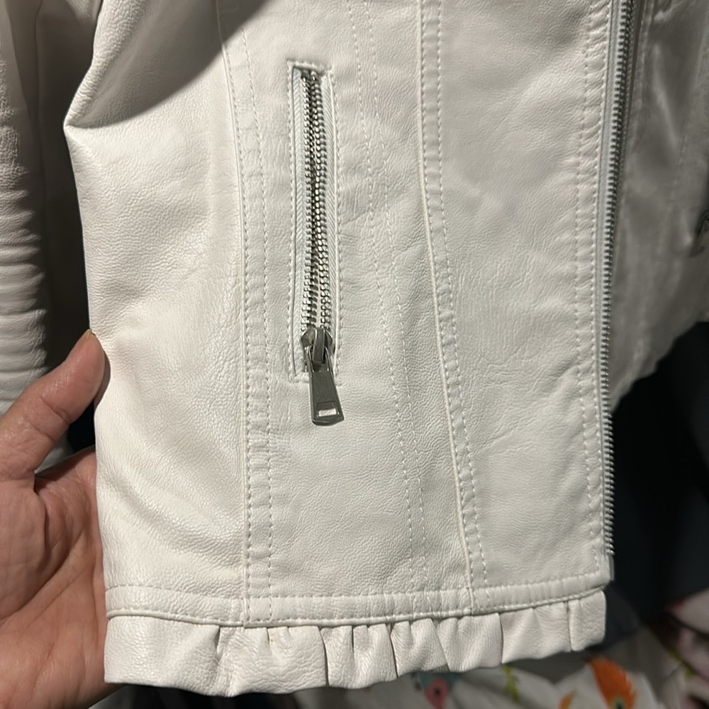 Jacket - Picture 6 of 7